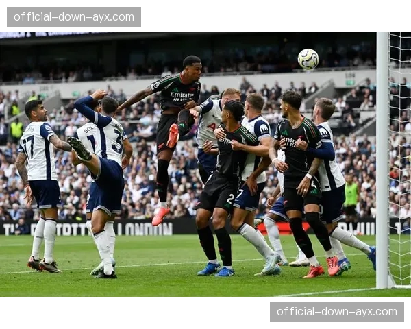 热刺0-2阿森纳,萨卡、厄德高建功,枪手客场赢下北伦敦德比 热刺0-2阿森纳,萨卡、厄德高建功,枪手客场赢下北伦敦德比